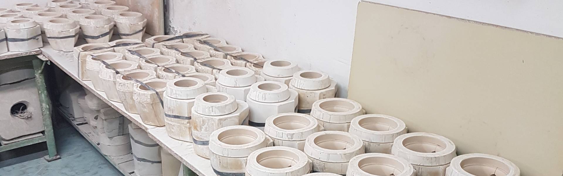 Przygotowywanie form do wyrobów ceramicznych
